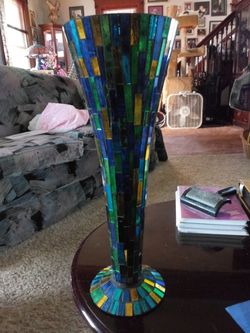 Handmade Refractive Foiled n glass Vase