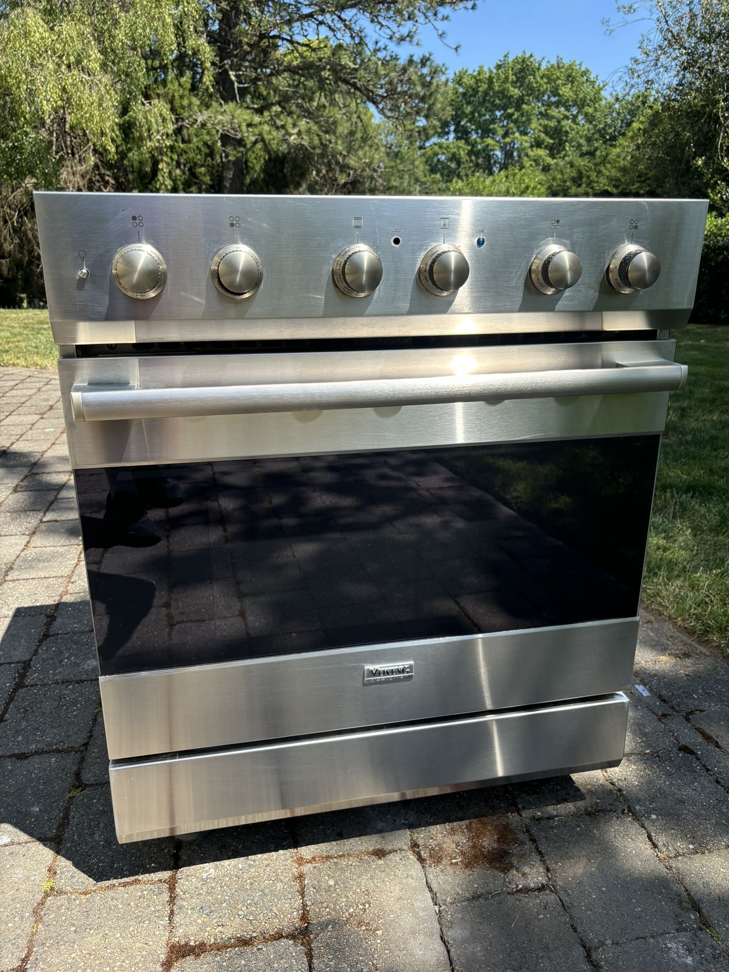 Viking Dual Fuel 30” Designer Series Natural Gas Range Electric Oven