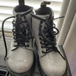 Dr marten Toddler Shoes Size 7