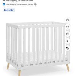Baby Crib In New With Sheets , Leak Proof Mattress Cover 
