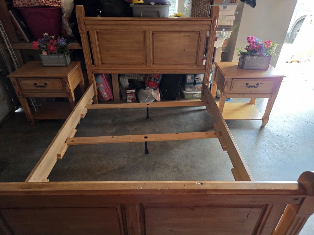 Queen Size Bedroom Set