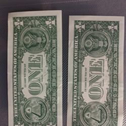 Dos Billetes De Un Dollar