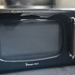 Magic Chef Retro Microwave Oven