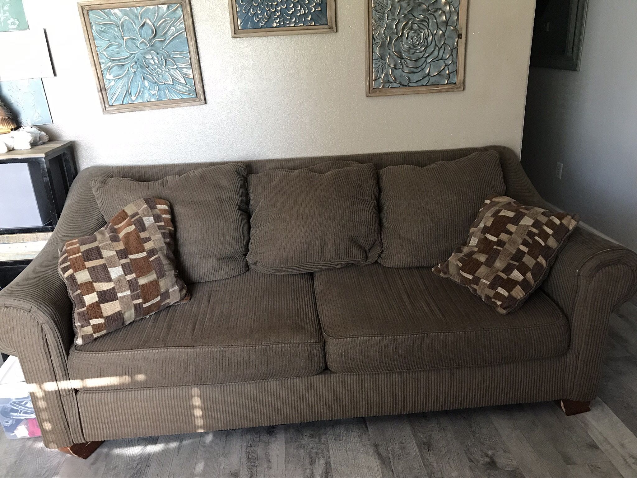 Juego 3 Sillones De Sala Usadas Les Hace Falta Lavar