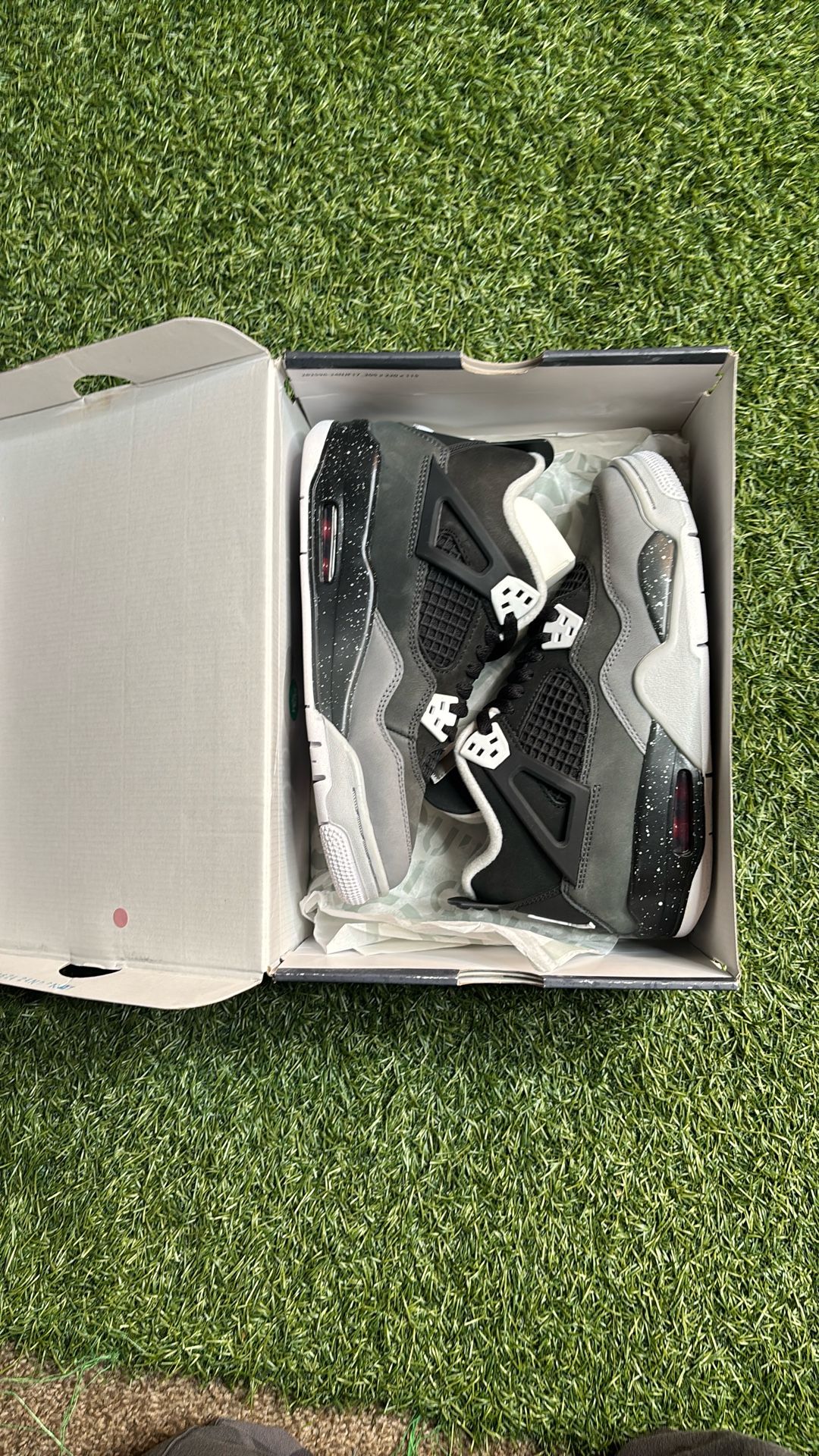 Jordan 4