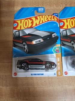 Hot Wheels 92 Ford Mustang