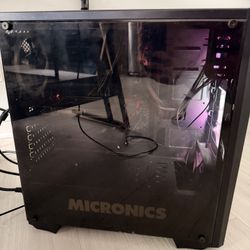 PC Gamer + Mouse & Keyboard + internet adapter