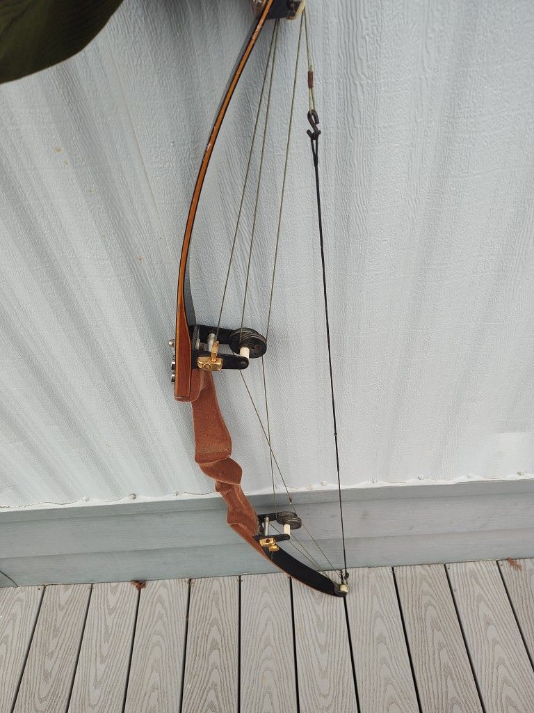 Antique Early Compound Bow