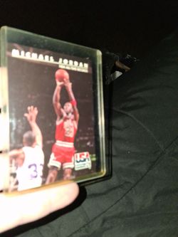 MICHAEL JORDAN  BASKETBALL CARD