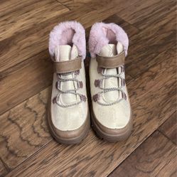 New Carter's Girl Boot Shoes Gold Pink Size 3 