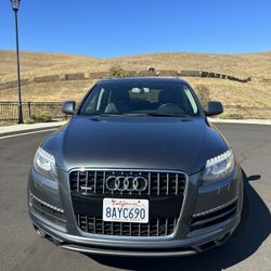 2015 Stylish Audi Q7, 7 Passenger, clean title, smog, tags paid until May 2026, 96k miles