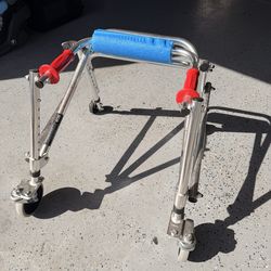 Kids adjustable walker