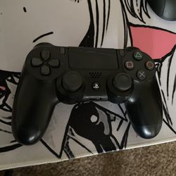 PS4 DualShock 4 Controller