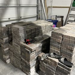 Brick Pavers.   550 Pcs   6x9. 6x6 
