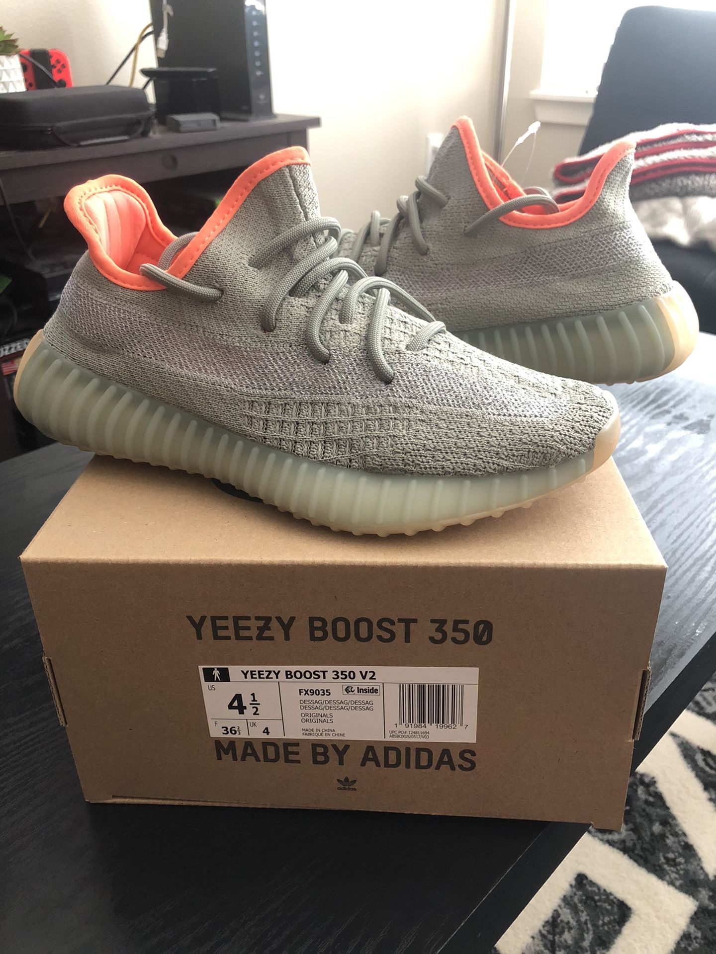 Adidas Yeezy boost 350 V2 size 4.5 desert sage