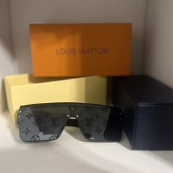 Louis Vuitton Weimae Print Glasses 