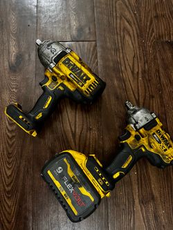 Dewalt 20V Max XR + 20V XR Drill
