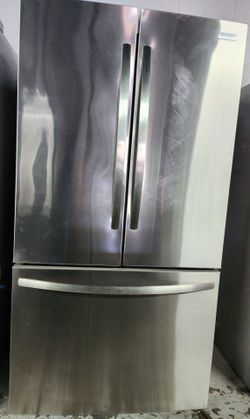 Frigidaire - 36 in. Wide (28.8 Cu.Ft.) French Door Standard-Depth Refrigerator with Internal Water.
