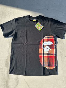 Men’s black Bape shirt