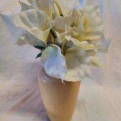 Decorative Vase With Flower Inserts, Good Condition. 