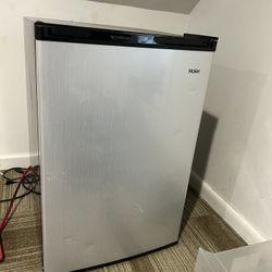 Mini Refrigerator 