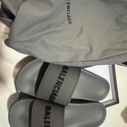  Balenciaga Slides 