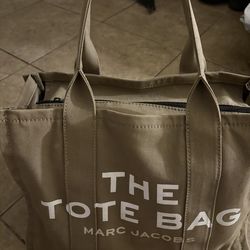 Marc Jacob’s Tote bag