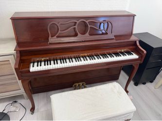 Baldwin Upright Piano with Bench – Beautiful Cherry Finish