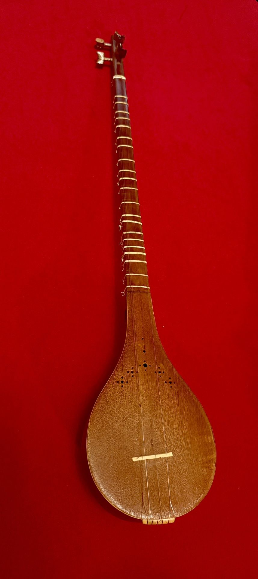 Persian setar (musical Instrument) سه تار