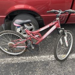 Huffy Bike $30 - chain is rusty and tires need air