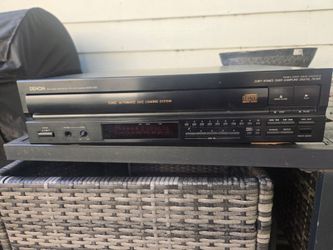 Denon DCM-420 5-Disc CD Changer