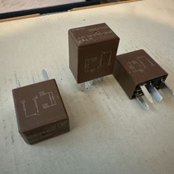 40 PCS Song Chuan 871E-1A-D-R1 U19 12 VDC 5-Pin Relay Lot – Automotive