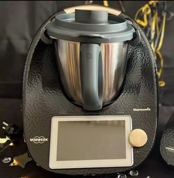 Thermomix TM6 Sparkling Black Anniversary Edition – 2 Mixing Bowls + Cutter+ + Carry Bag