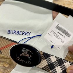 Burberry Reversible Thin Belt Brand New!! Authentic!!