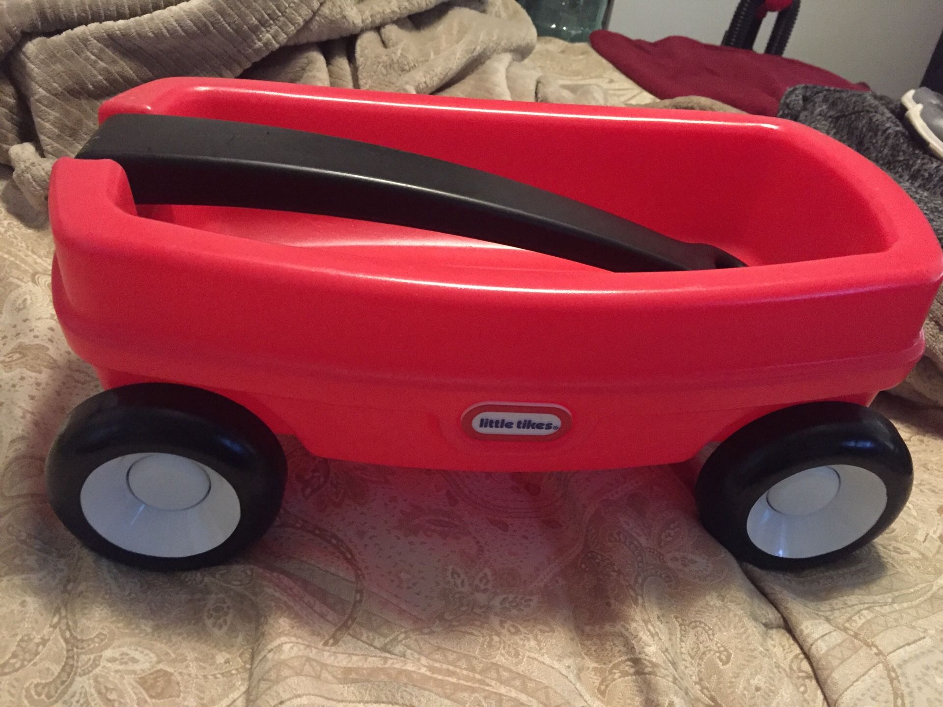 Little tikes wagon Red