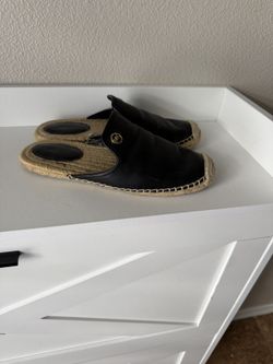 Women shoes