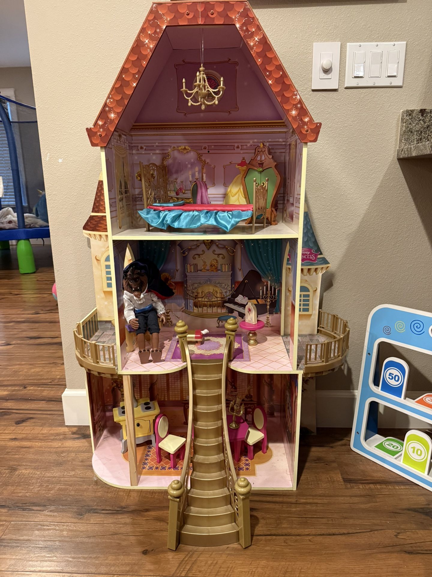 Beauty and the Beast - Belle Dollhouse