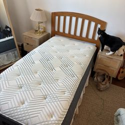 Full Bed Bundle - Twin and Bed Stand
