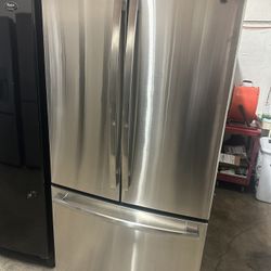 26.3 CUBIC EXTRA LARGE, GE FRENCH DOOR WITH ICEMAKER RETAIL PRICE $2000