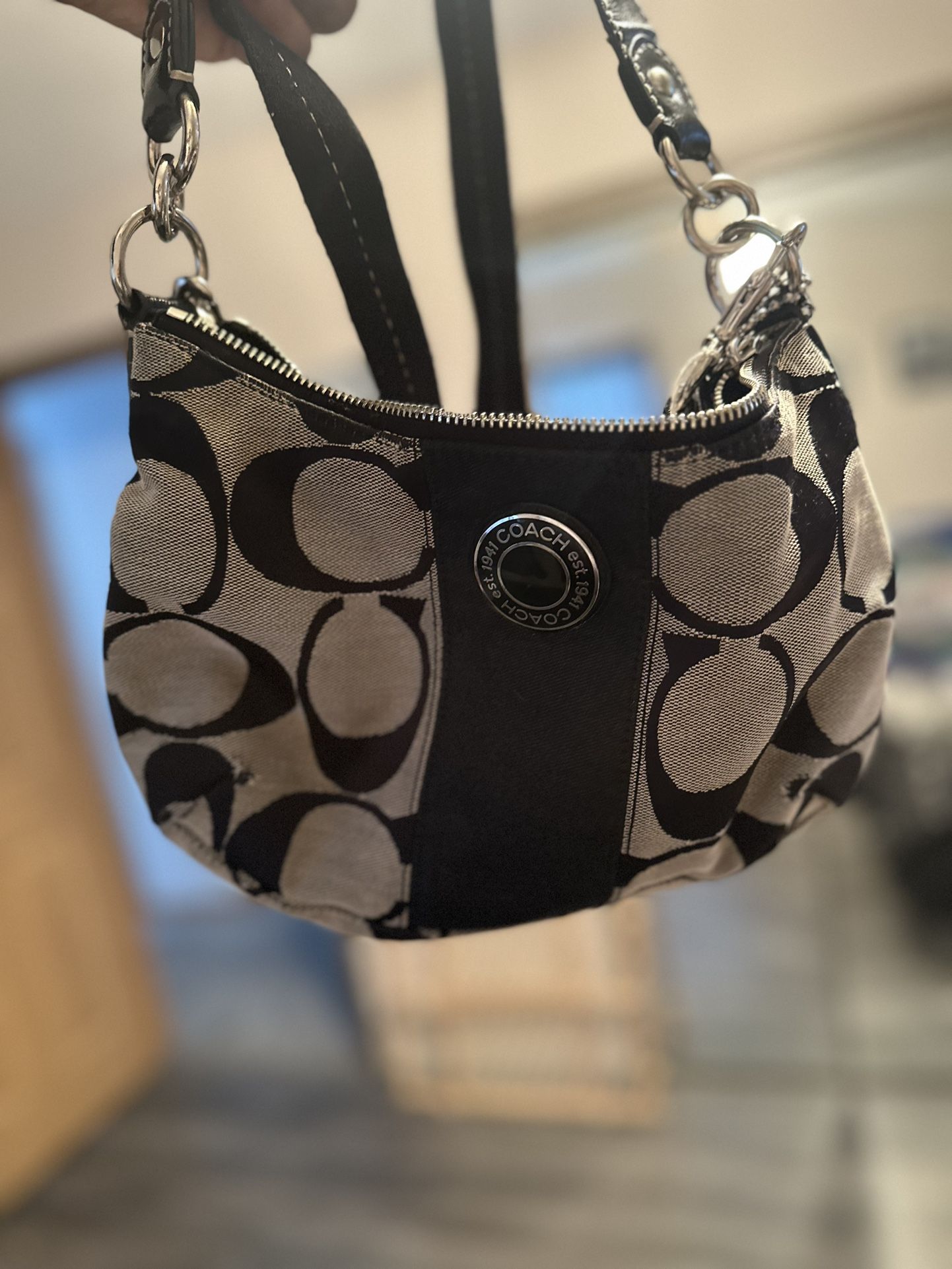 SIGNATURE STRIPE DEMI CROSSBODY