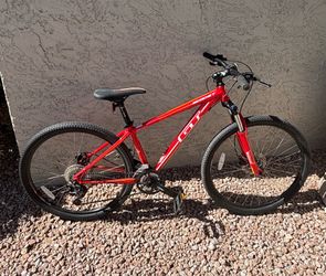 GT Ricochet Sport hardtail mountain bike