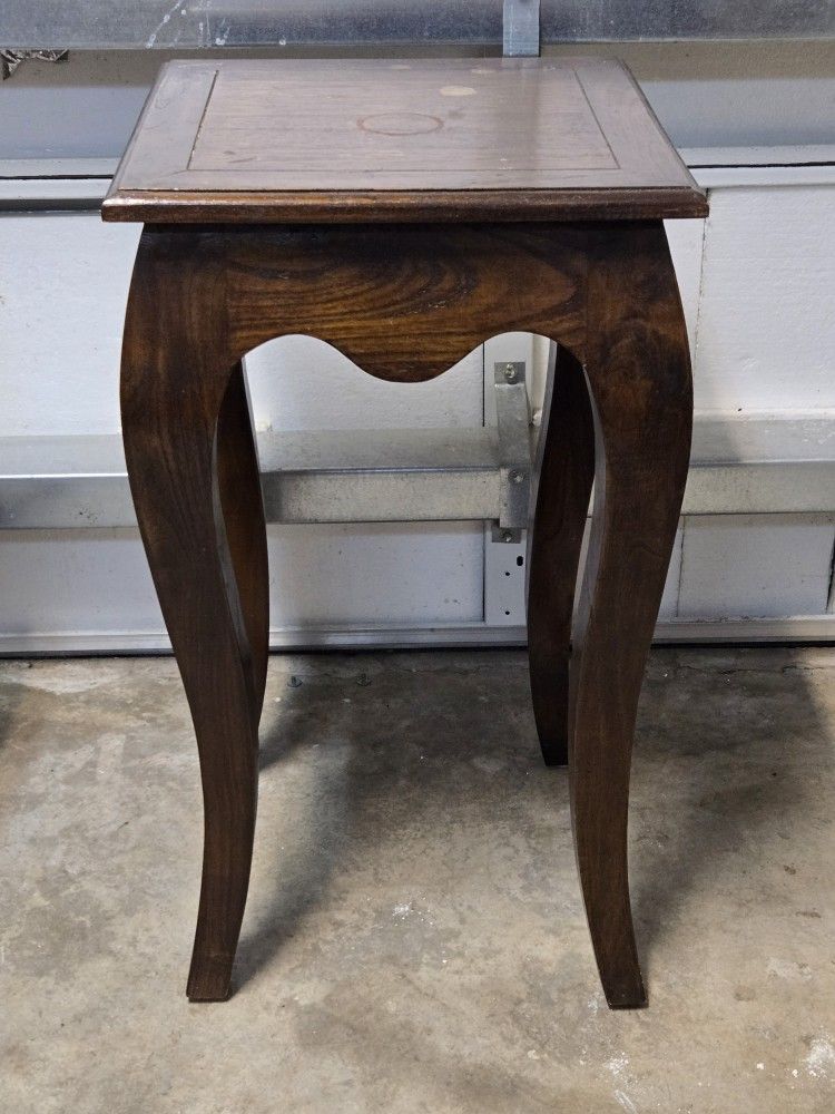 VTG Queen Anne Style Tall Wood Table - Needs Refinishing 