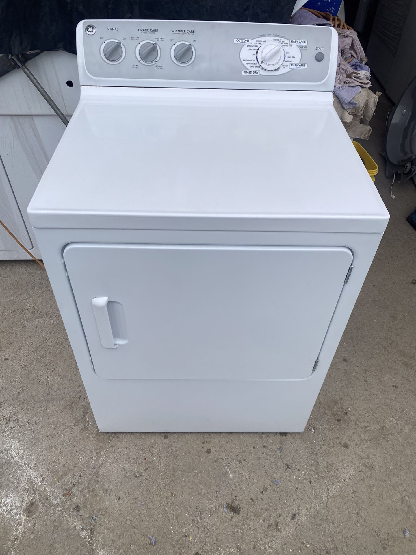 General Electric 7.0 Cu Ft Super Capacity Electric Dryer 240 Volts for Sale in Chula Vista, CA