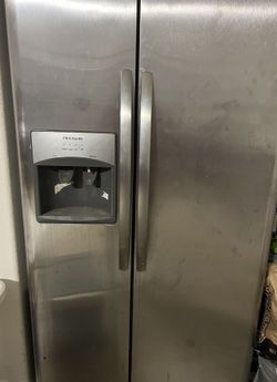 Frigidaire Fridge Side By Side