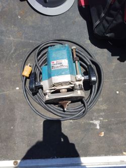 Heavy duty Milwaukee plunge router