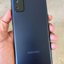 Samsung Galaxy S20 FE , Unlocked   for all Company Carrier ,  Excellent Condition  Like New