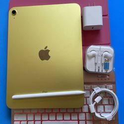 256gb Apple IPad 10th Generation (10.9” Liquid Retina / Latest 2022 ) with pen, keyboard, case & Accessories (warranty 04/2025)