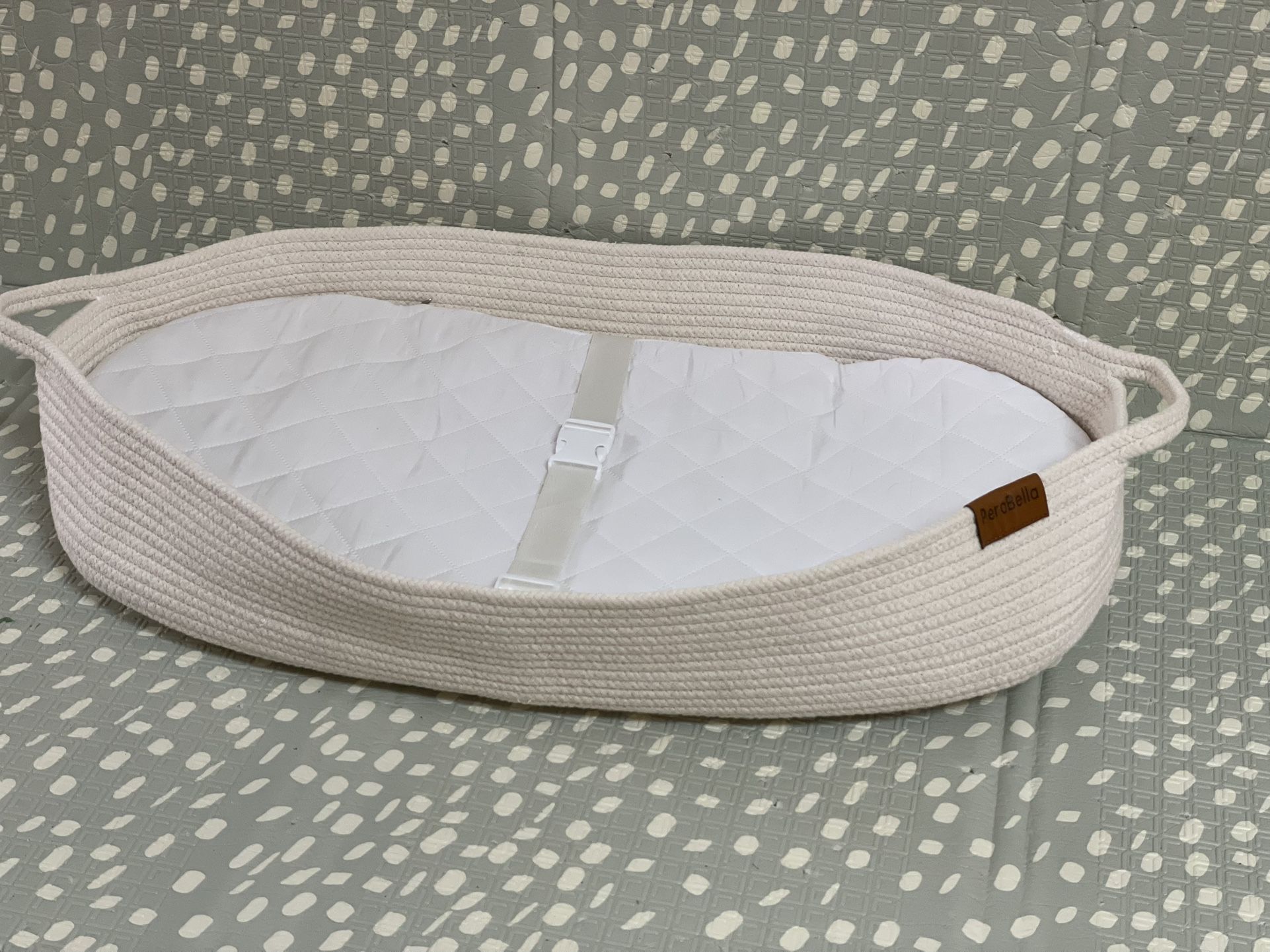 Parabella Baby Basket -Brand New