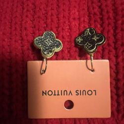 Earrings $20