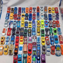 Big Lot 2000-2010 Lot of 91 Hot Wheels